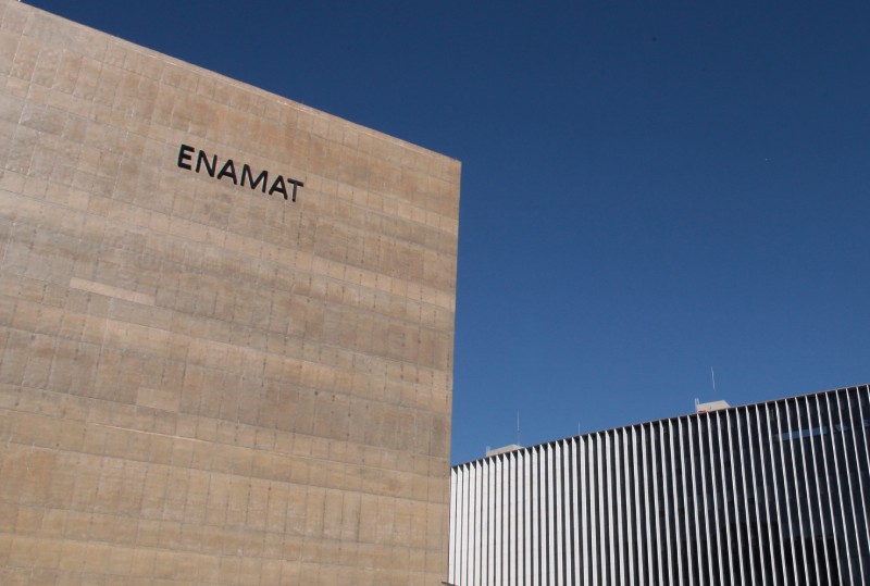 Fachada do edifício sede do TST com letreiro da Enamat